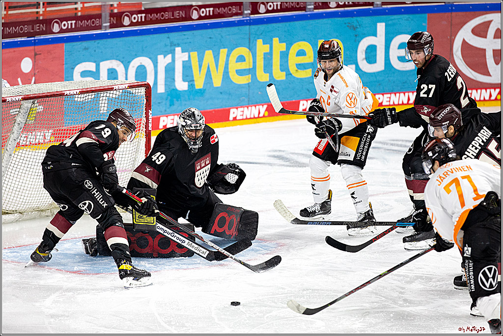 PENNY DEL;  Koelner Haie - Grizzlys Wolfsburg; Koeln, 29.01.2021